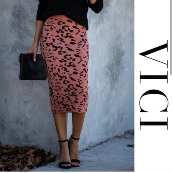 Vici Dresses & Skirts - Vici leopard print orange pencil skirt size small